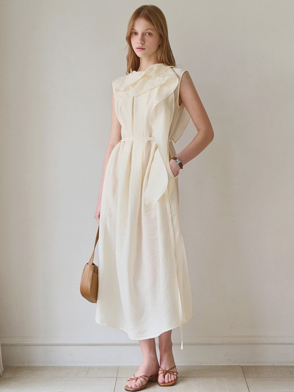 Drape layered sleeveless dress_2 Colors