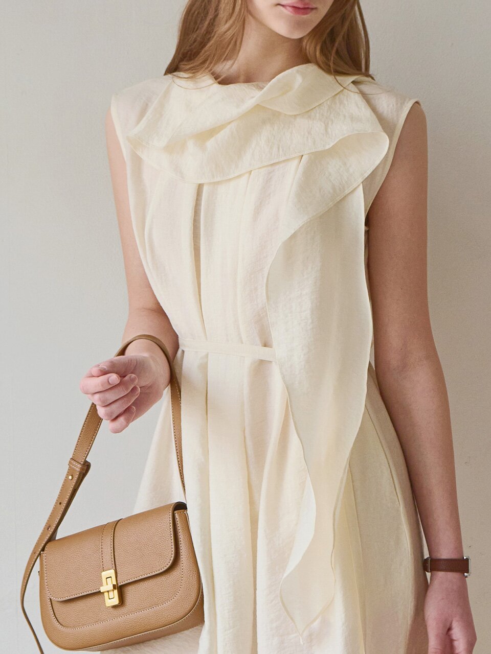 Drape layered sleeveless dress_2 Colors