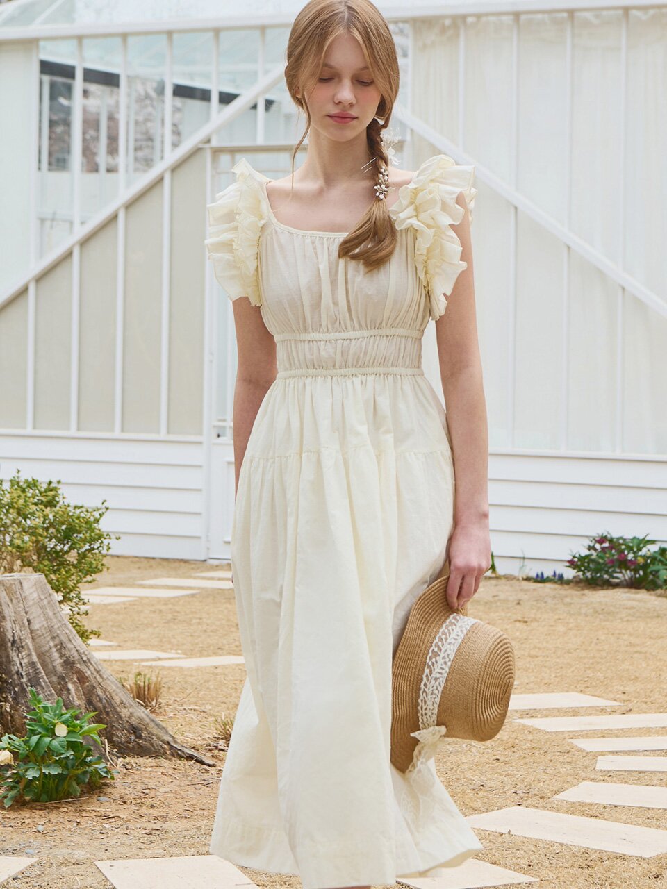 Ruffle line sleeveless dress - Butter cream