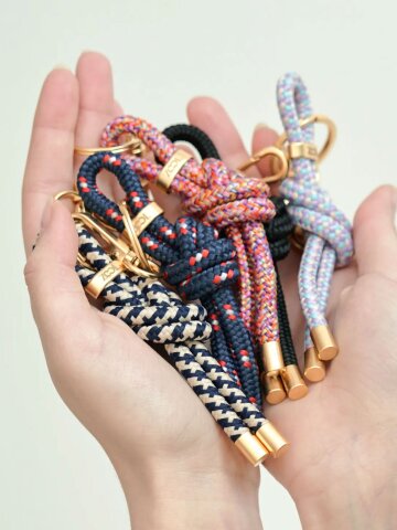 줄앤코 로프매듭 키링 키홀더 이니셜 각인 자동차 에어팟 버즈