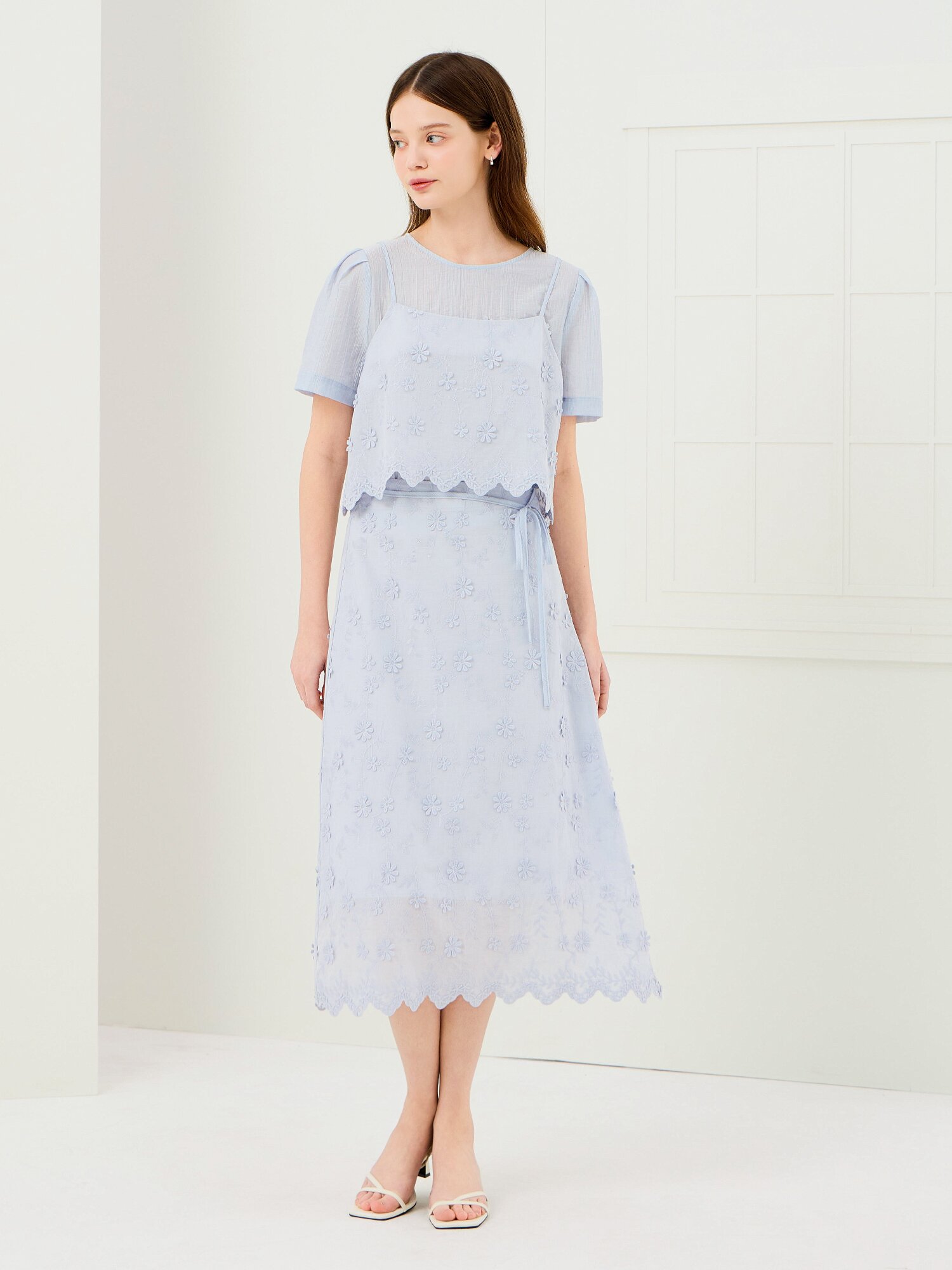 플라워 백 밴딩 A라인 스커트 (LIGHT BLUE)