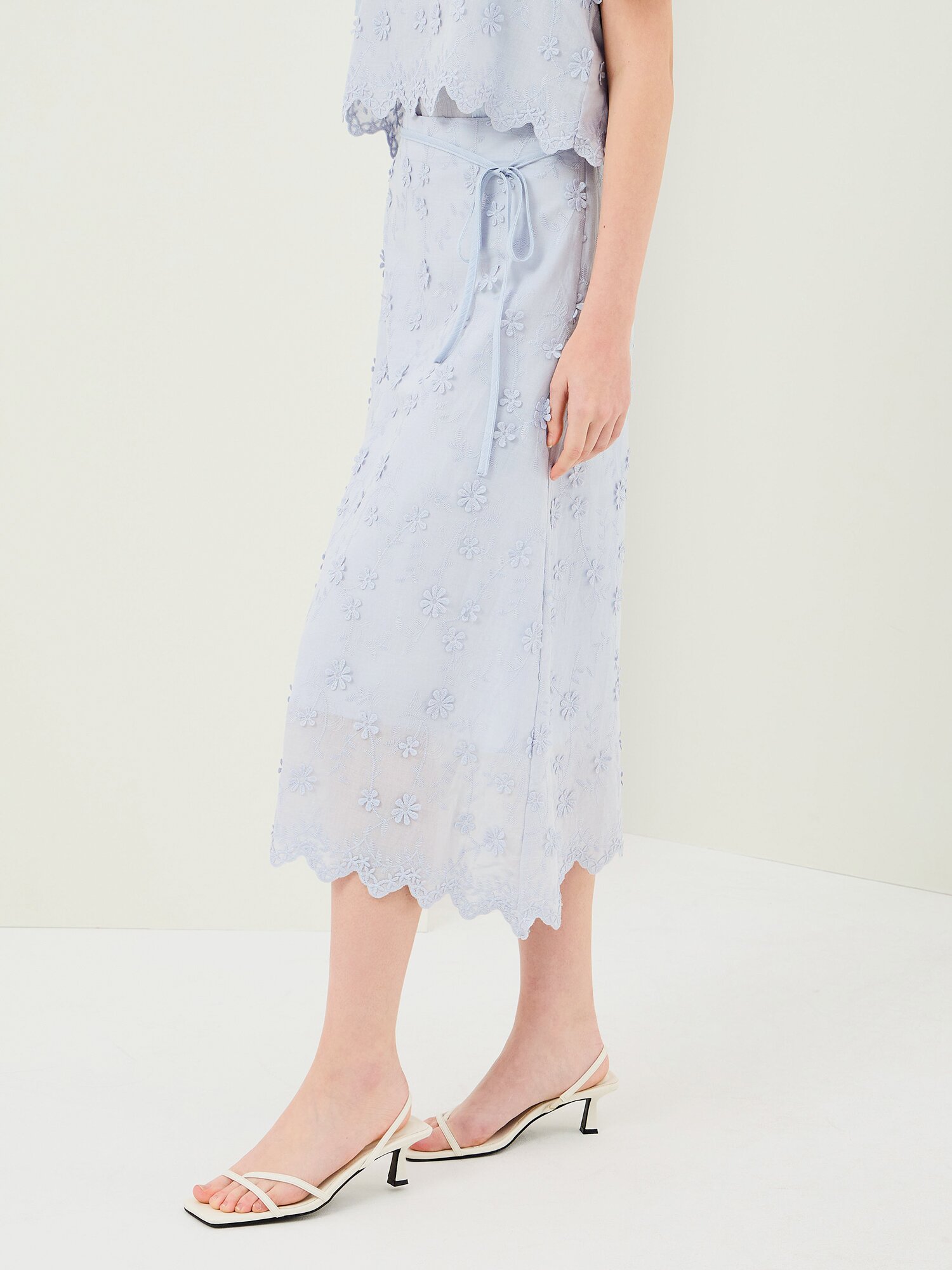 플라워 백 밴딩 A라인 스커트 (LIGHT BLUE)