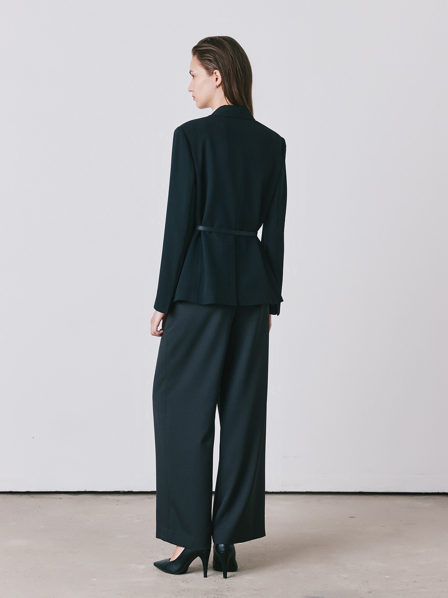 미니멀 테일러드 싱글 재킷 (BLACK)