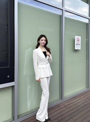 슬림핏 세미 부츠컷 팬츠 