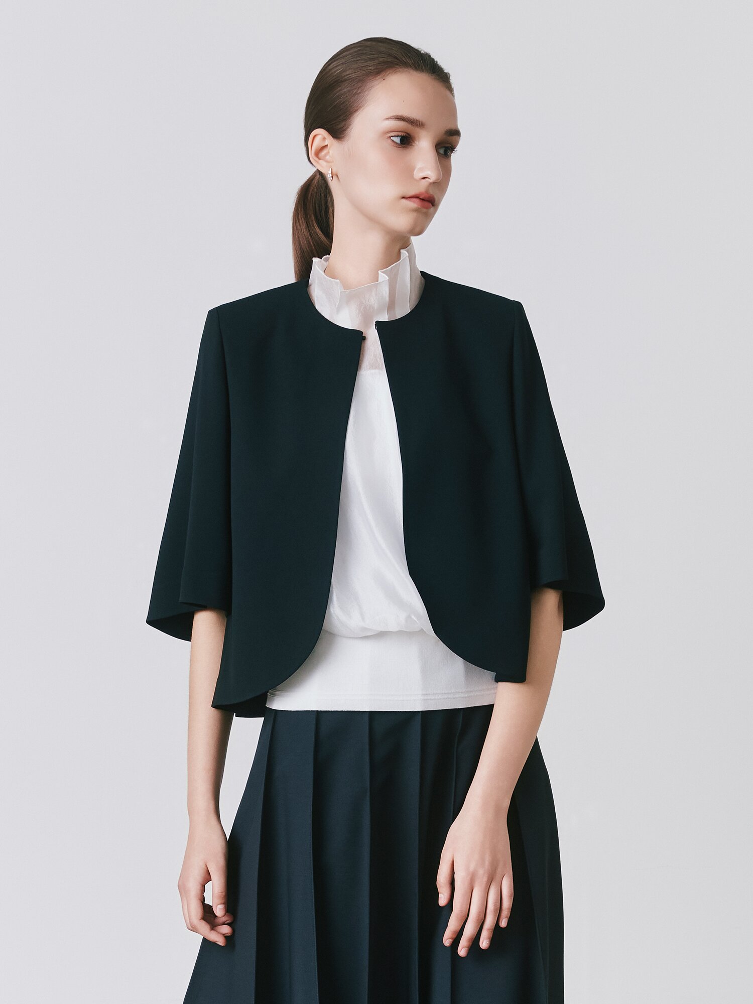 7부 라운드넥 케이프 재킷 (BLACK)