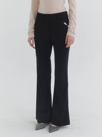 베스 스트라이프 세미 플레어 슬랙스