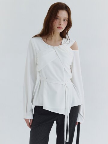 유리아 원-숄더 스트랩 블라우스