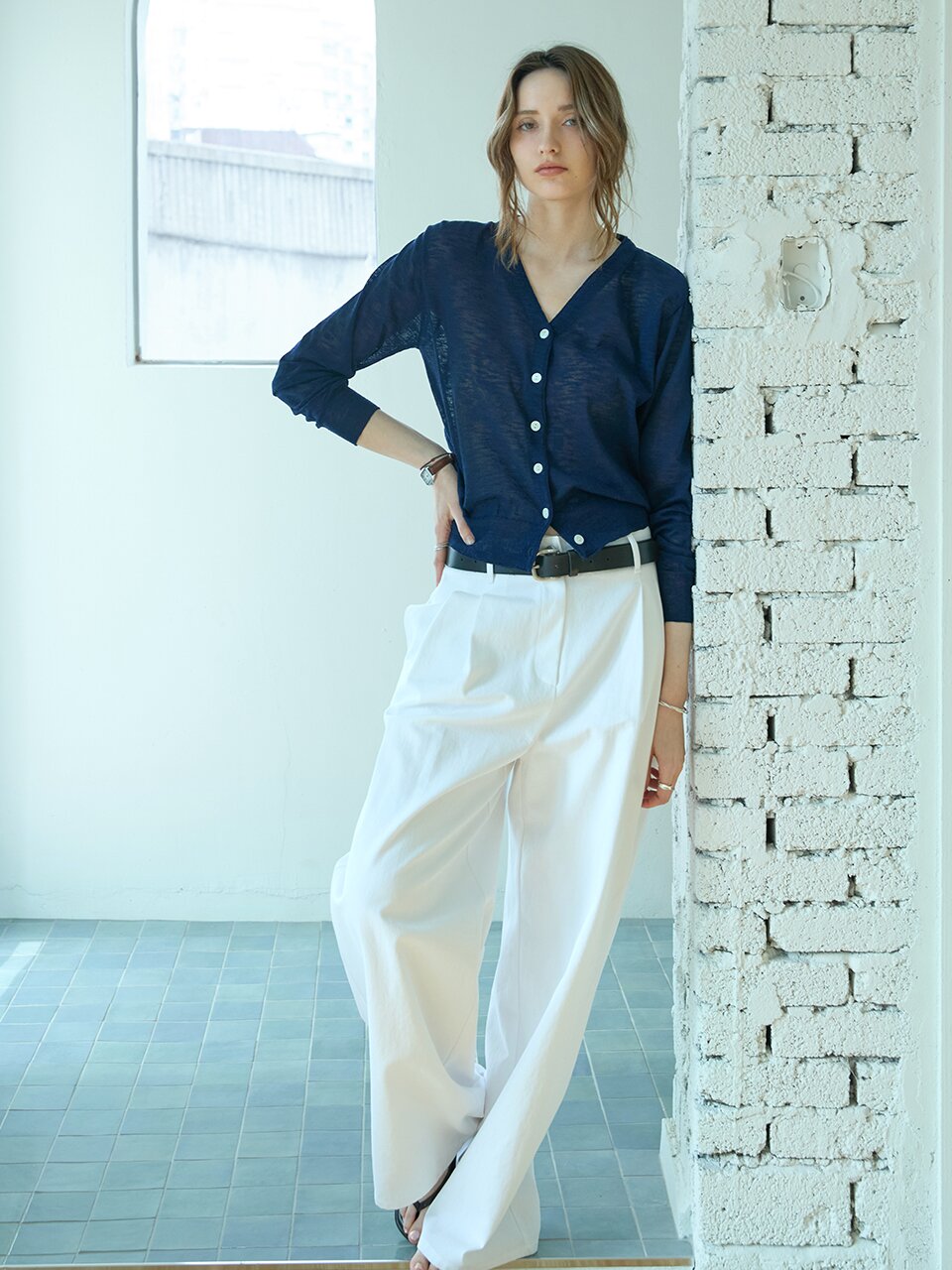 코튼 시스루 브이가디건 NAVY