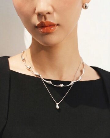 Fluid Dew Necklace
플루이드 듀 네크리스