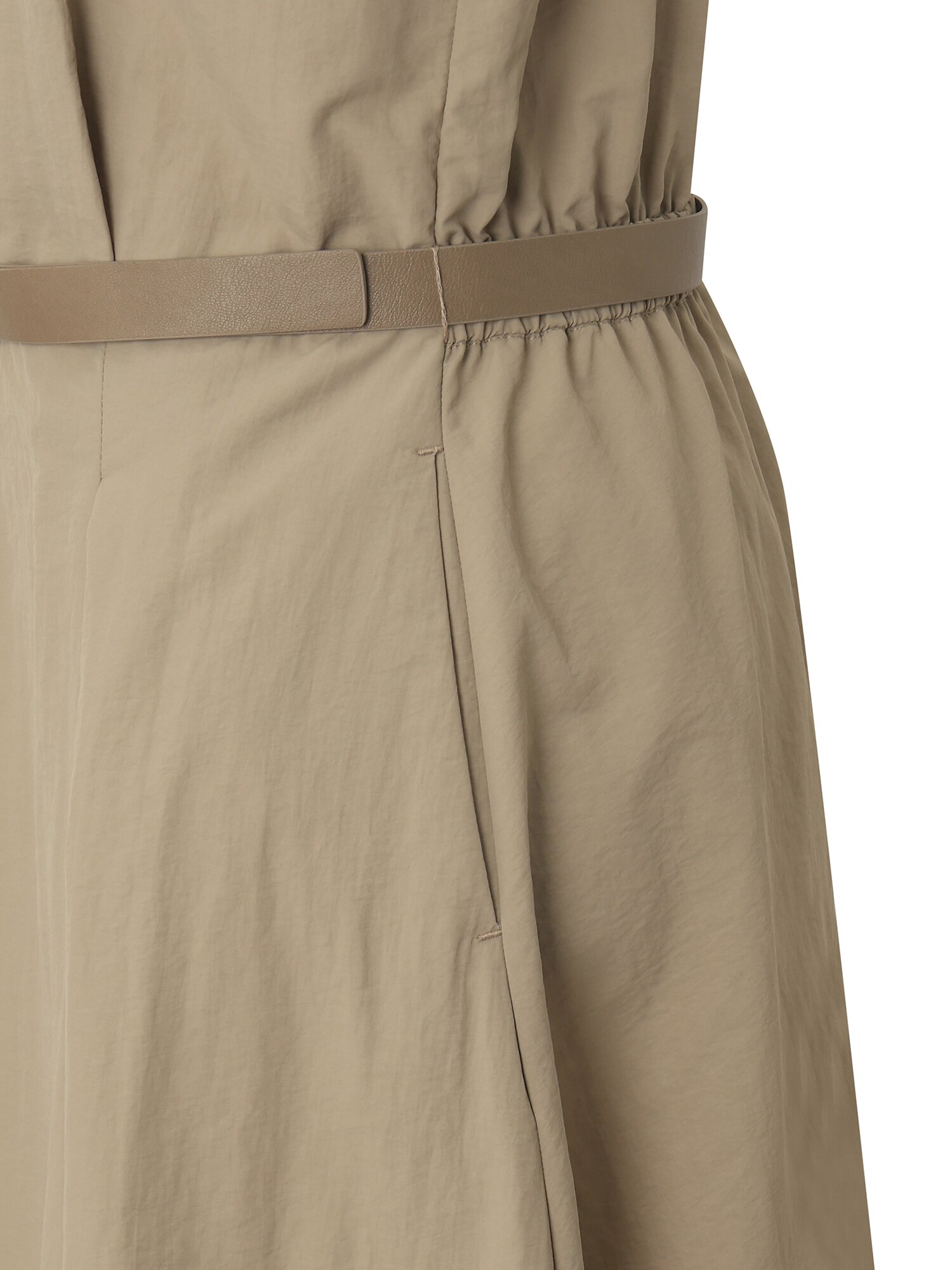 벨티드 퍼프 플레어 원피스 (BEIGE)