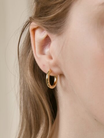 (18K Gold Plated) Core Hoop Earrings