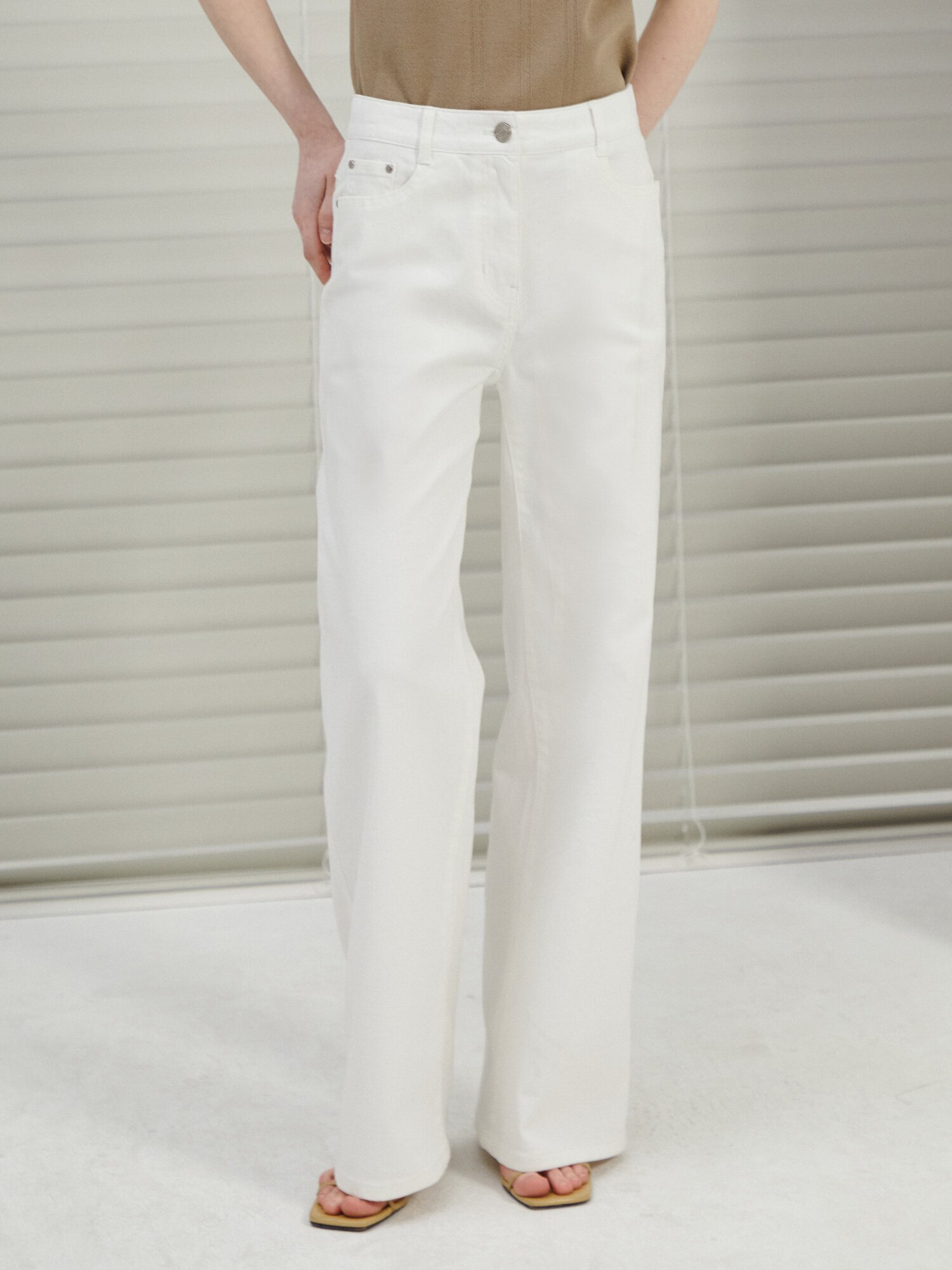 백 밴딩 와이드 데님 팬츠  (WHITE)