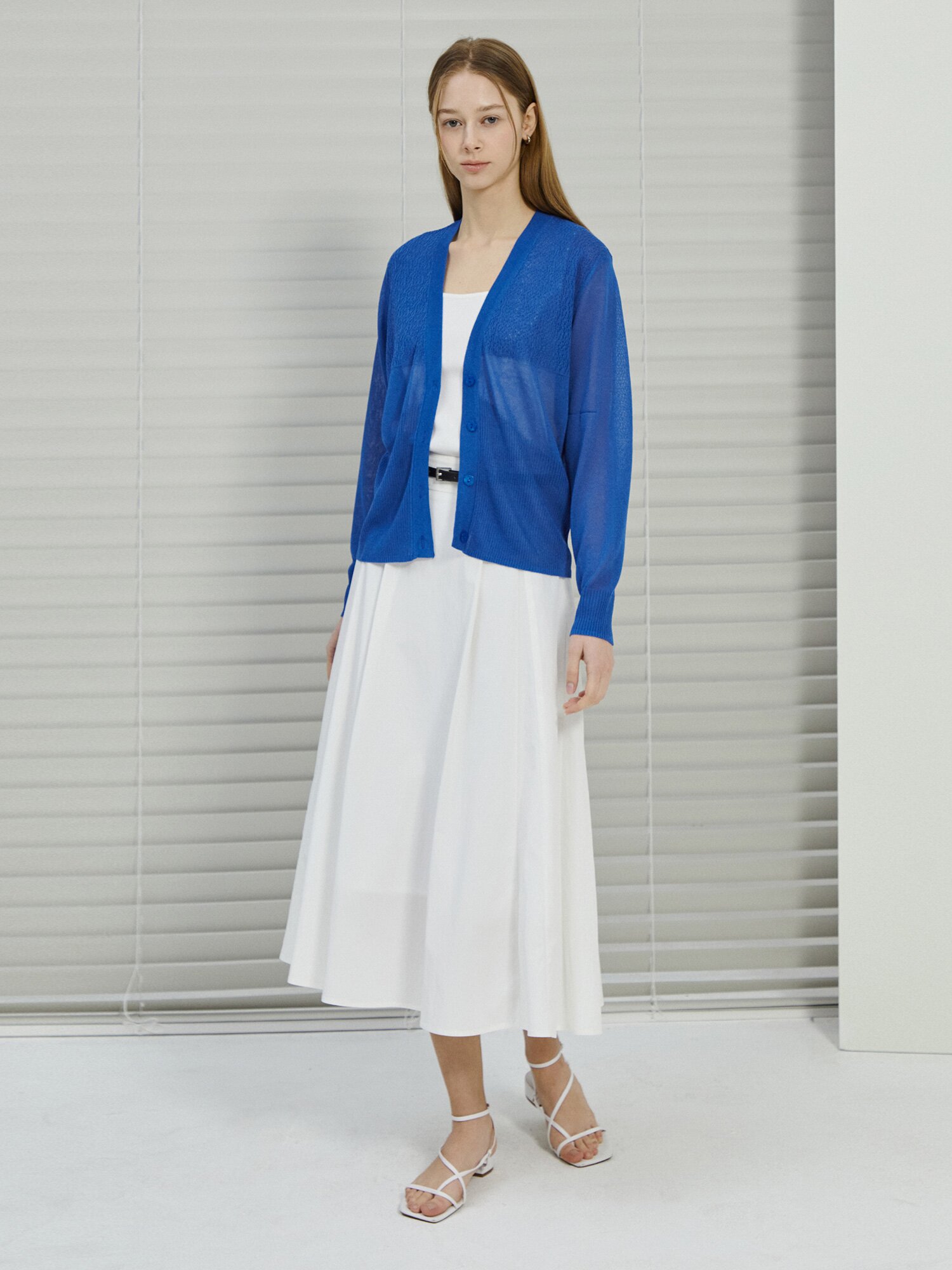 시스루 자카드 브이넥 가디건 (BLUE)