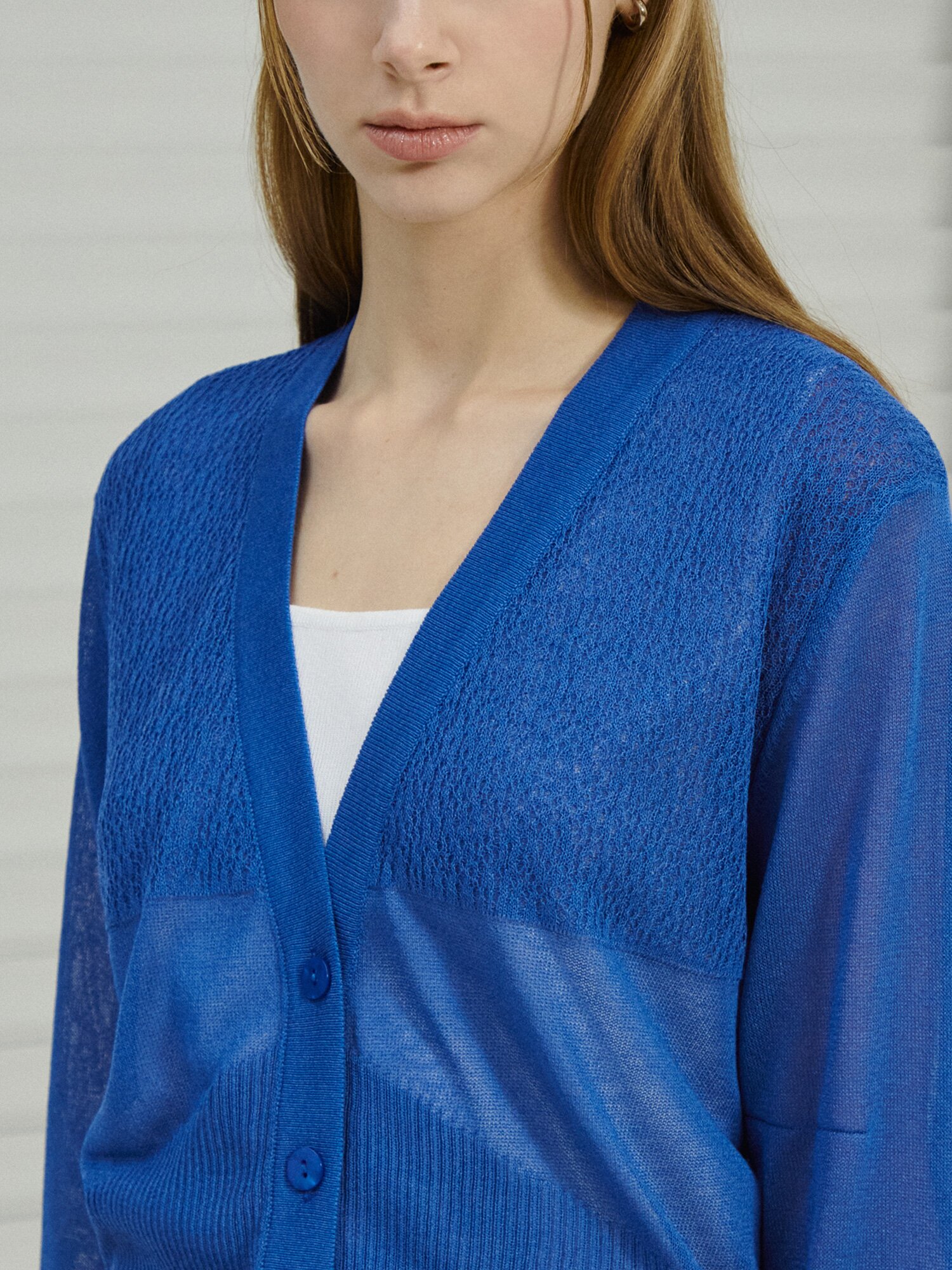 시스루 자카드 브이넥 가디건 (BLUE)