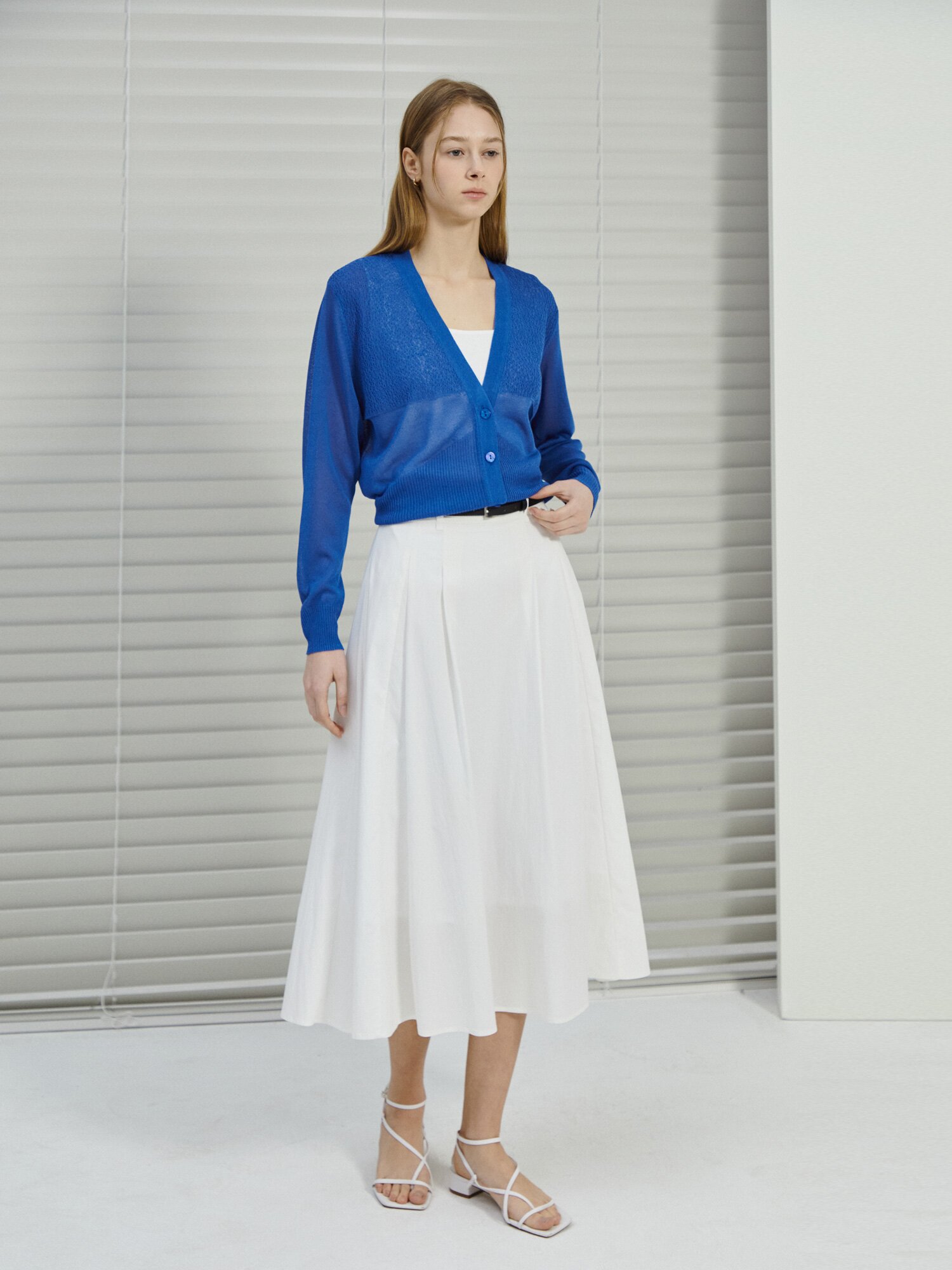 시스루 자카드 브이넥 가디건 (BLUE)