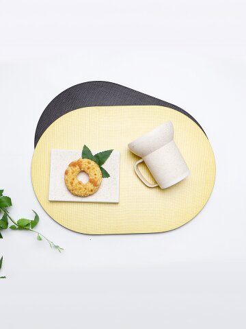 아이다 틴트 우드 테이블 매트 - 양면 옻칠 삼베 컬러 식탁매트