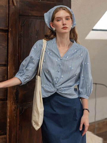 4/28 예약배송_DA_Cropped twisted blouse