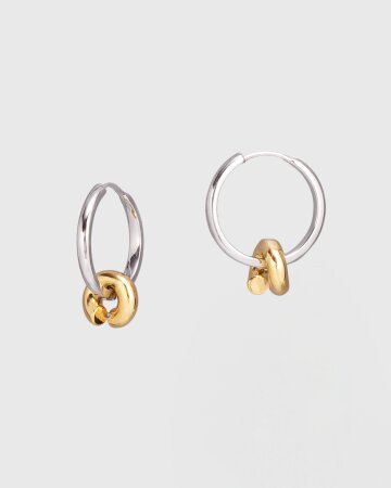 Fluid Knot Hoop Earrings
플루이드 낫 후프 이어링