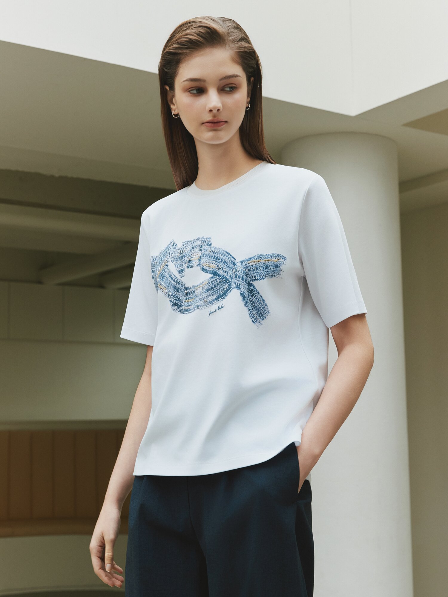 코튼 자수 프린트 비딩 티셔츠 (WHITE)