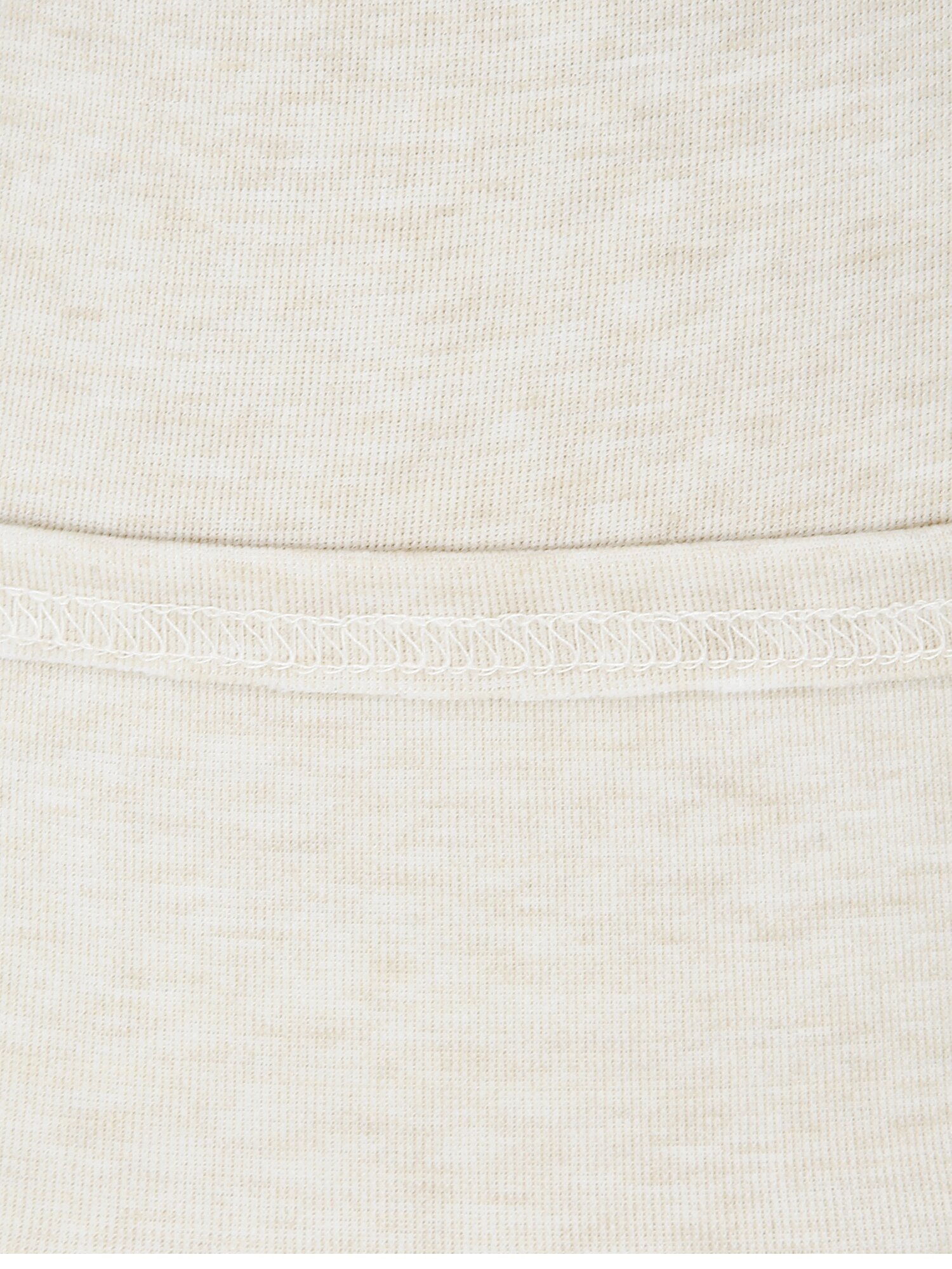 셔링 버튼 장식 카울넥 티셔츠 (BEIGE)