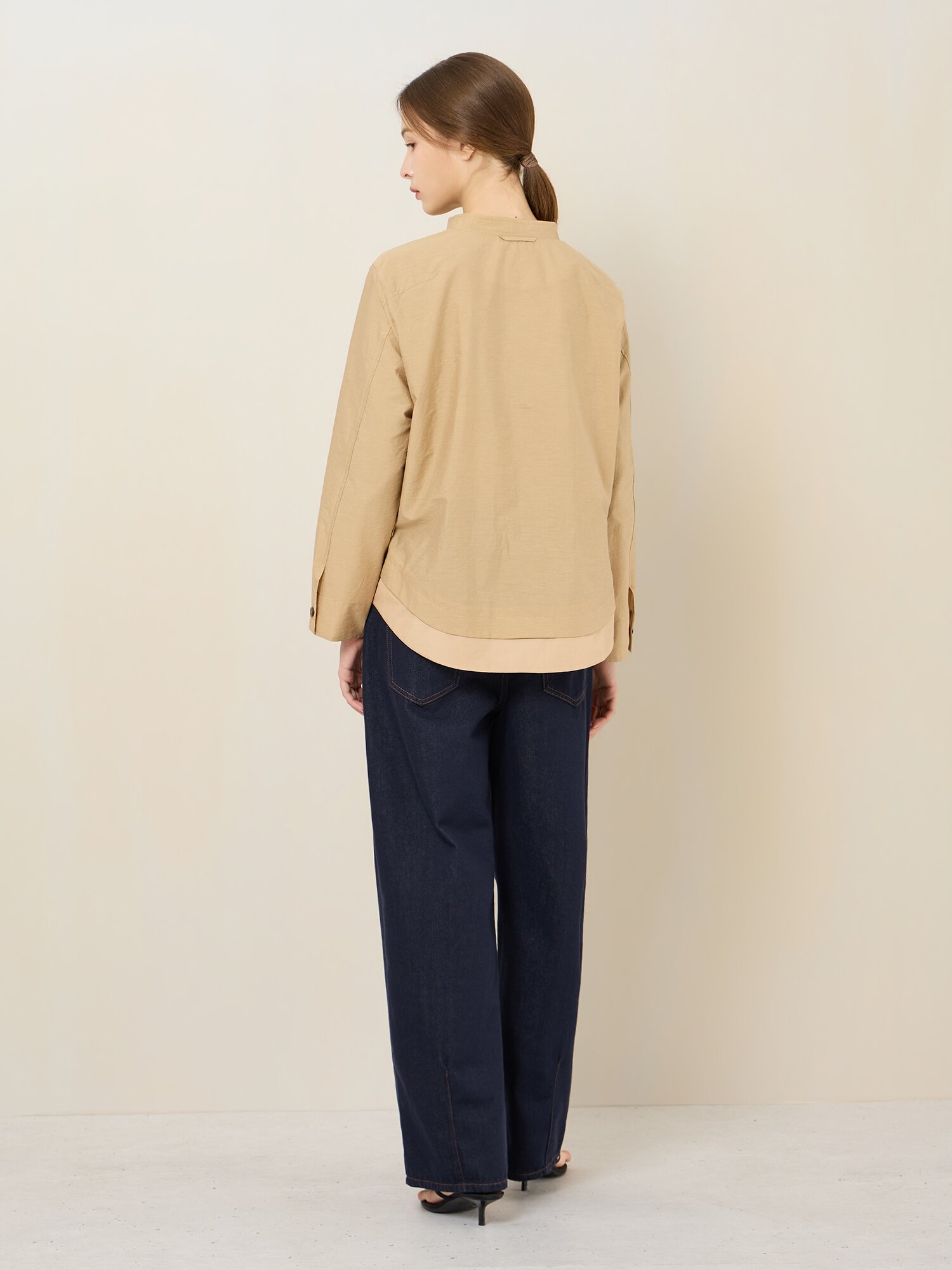 코튼 혼방 스탠드 칼라 점퍼 (CAMEL)