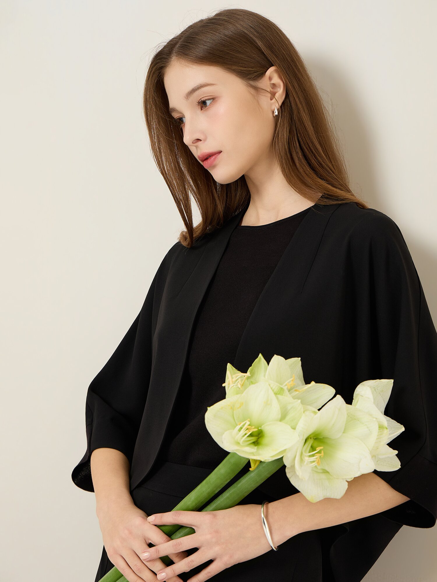 니트 볼레로 슬리브리스 블라우스 세트 (BLACK)