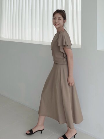 홀가먼트 플레어 니트 스커트 (KHAKI)