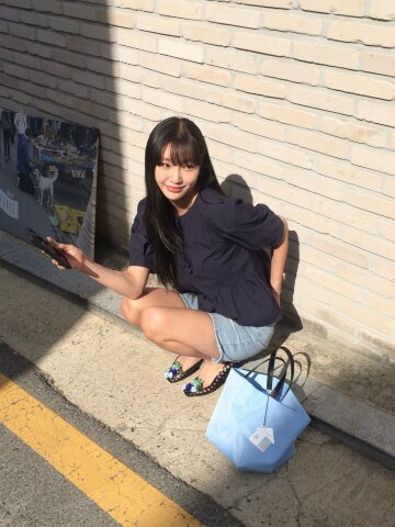 리본 장식 블라우스 