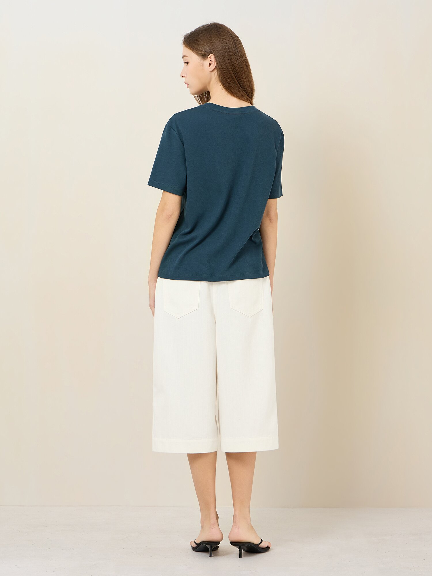 벨티드 원턱 버뮤다 데님 (WHITE)