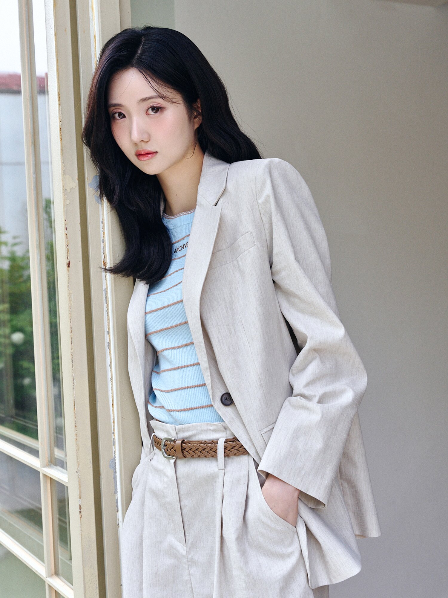 린넨 백 리본 슬릿 싱글 재킷 (BEIGE)
