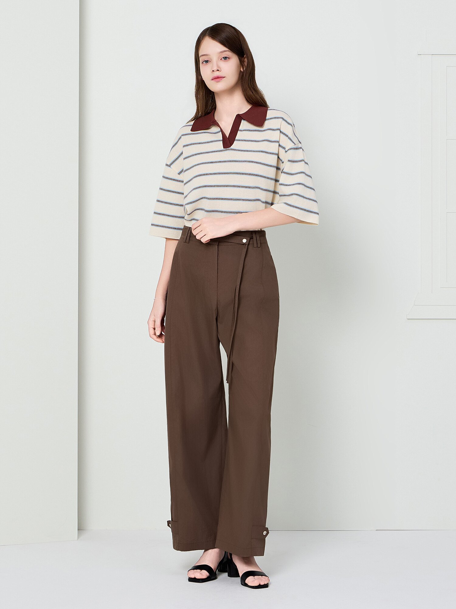 코튼 탭 장식 일자핏 팬츠 (BROWN)