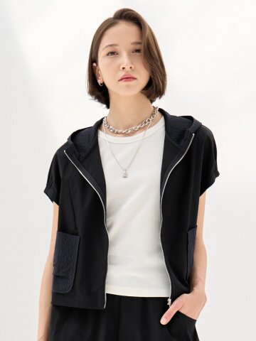 하이렌 지지미 배색 후드 집업 조끼