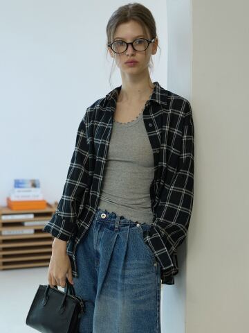 Check seersucker shirt Black

