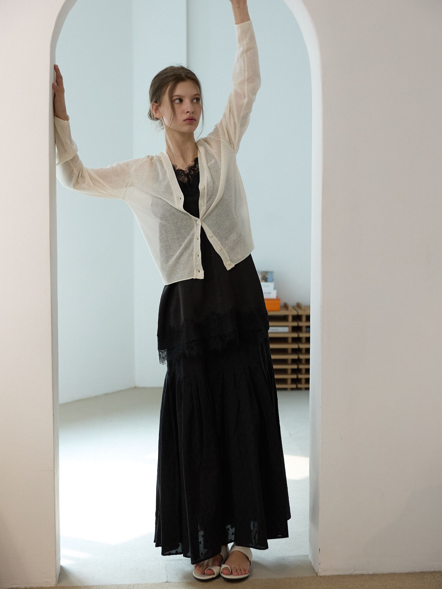 Embroidery flare skirt Black