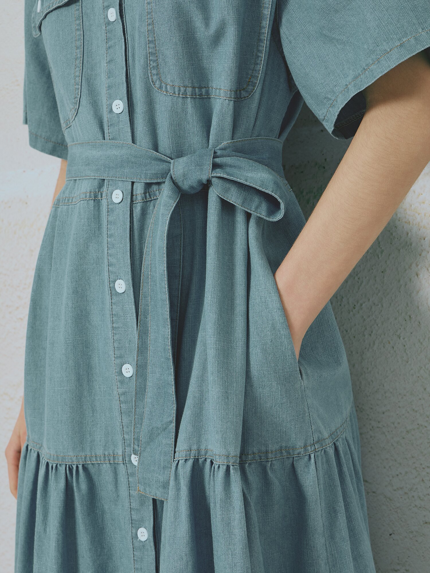 벨티드 플레어 데님 원피스 (BLUE)