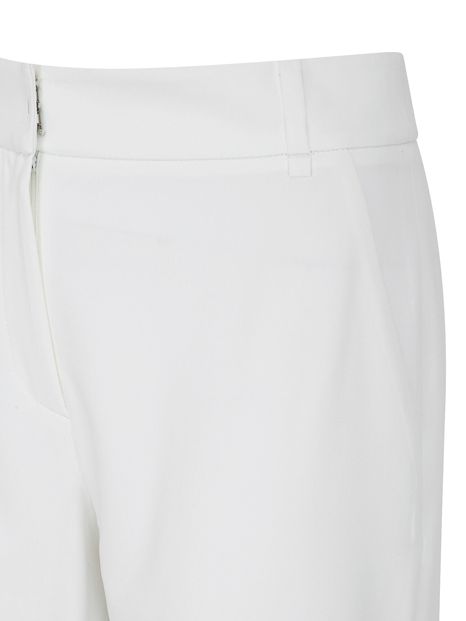 로고 장식 슬릿 슬림핏 7부 팬츠 (WHITE)