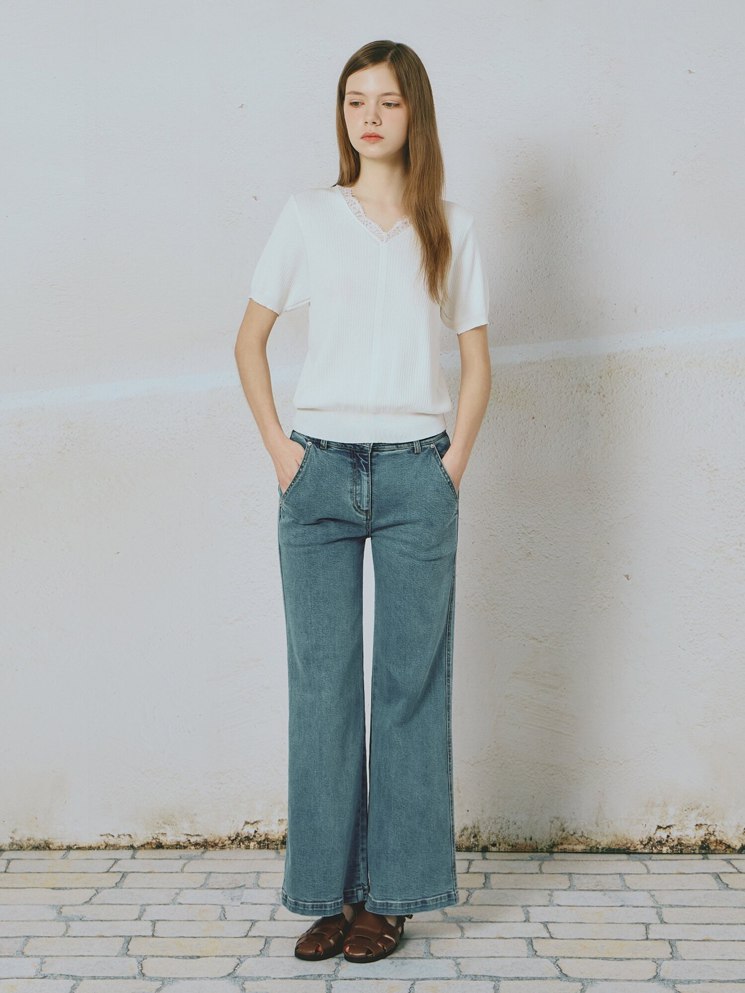 레이스 브이넥 풀오버 니트 (WHITE)