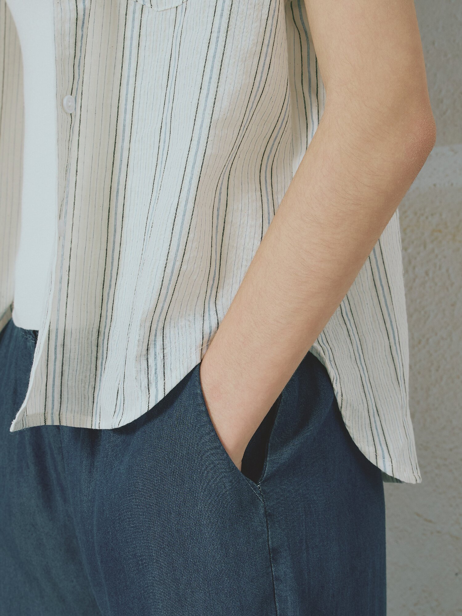 스트라이프 캡슬리브 셔츠 블라우스 (BLUE)