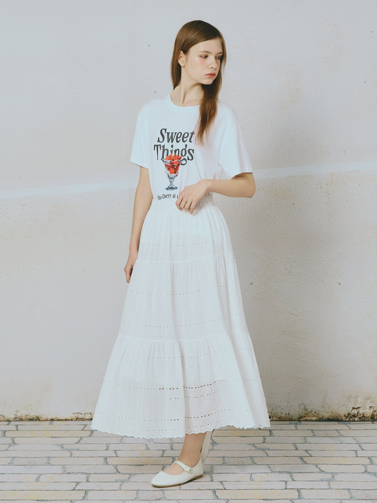 펀칭 레이스 플레어 스커트 (WHITE)