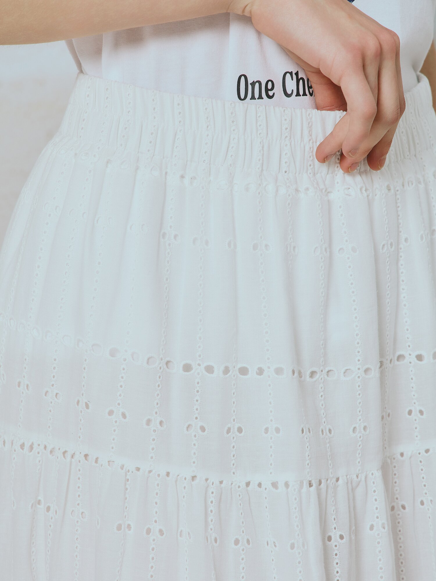 펀칭 레이스 플레어 스커트 (WHITE)