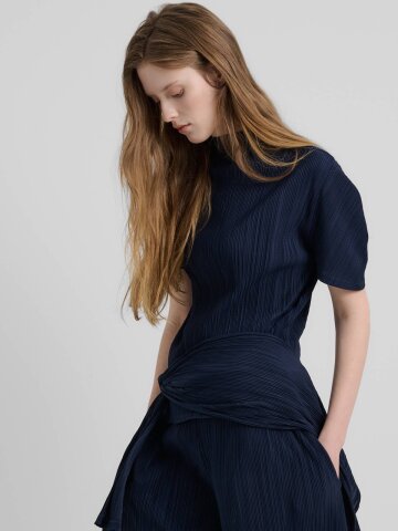(NEW) MUFFLER PLEATS TOP - NAVY