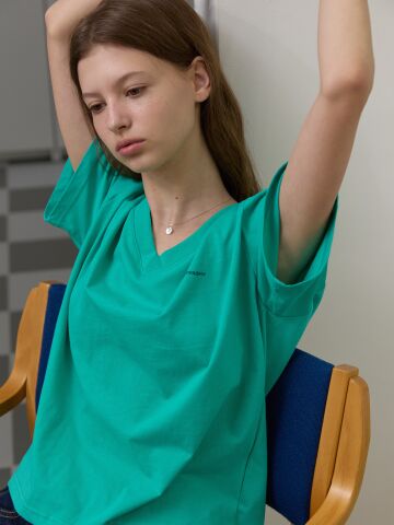 V-neck basic tee Green

