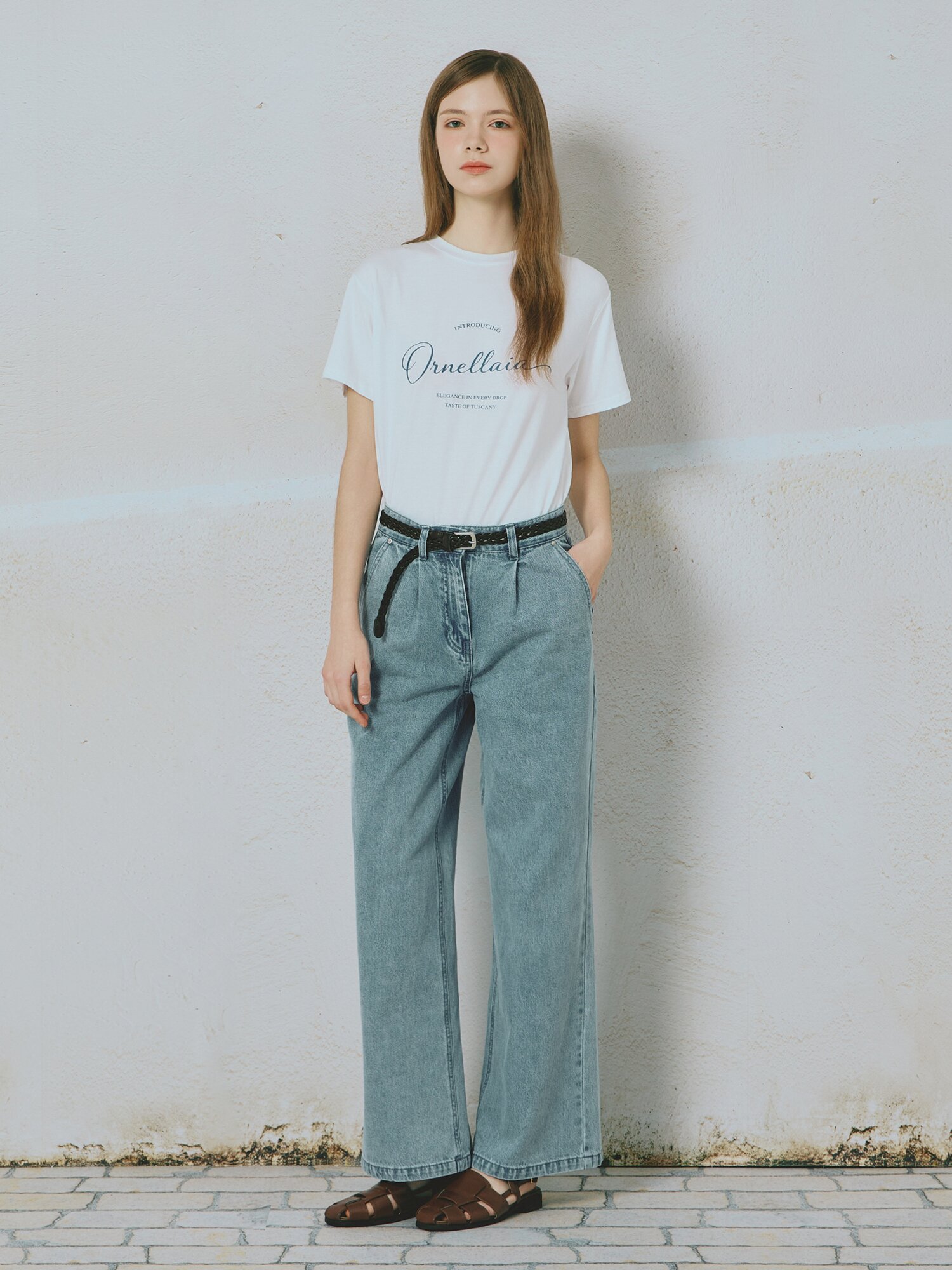 스판 레터링 라운드넥 티셔츠 (BLUE)