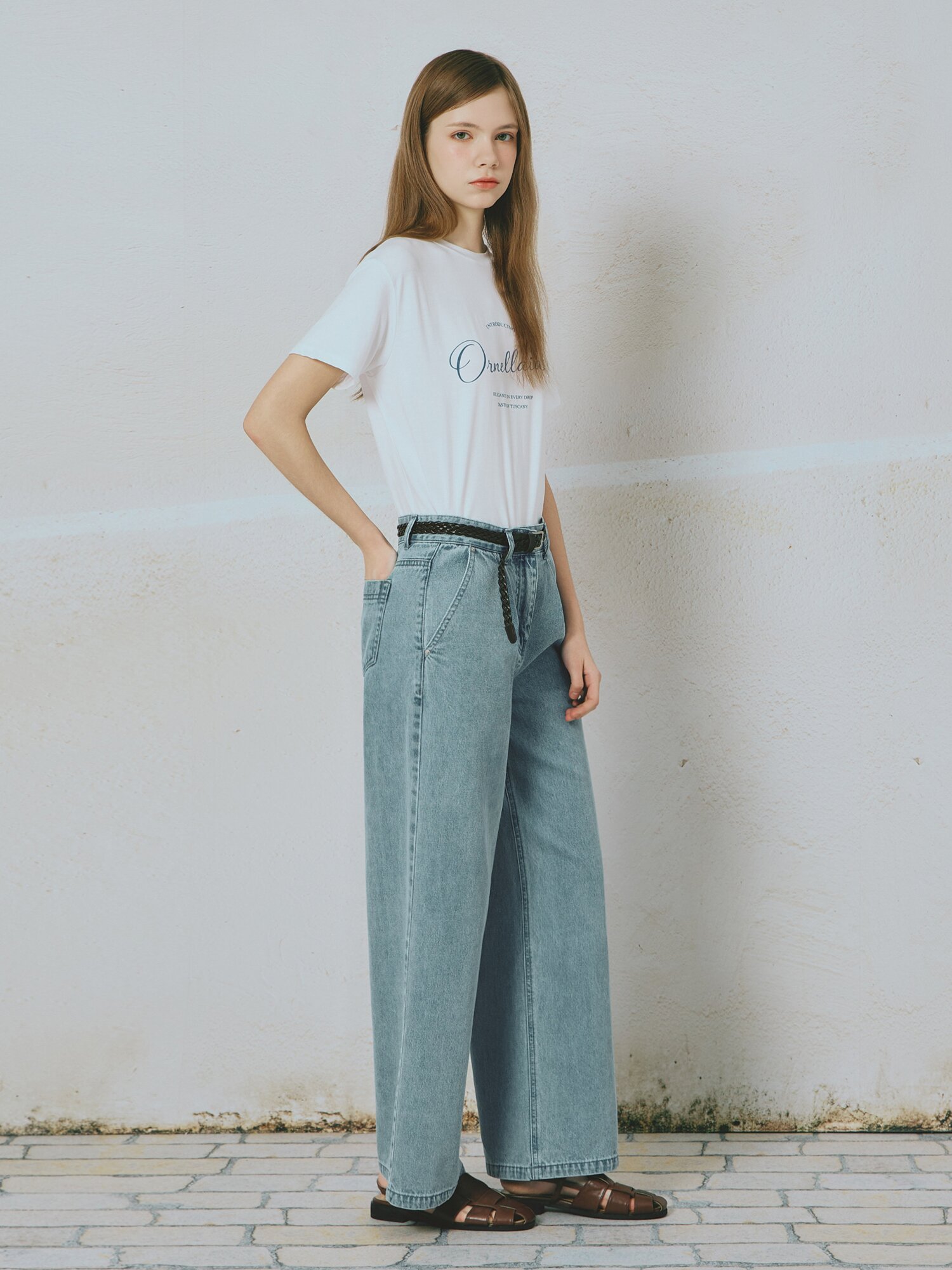 스판 레터링 라운드넥 티셔츠 (BLUE)