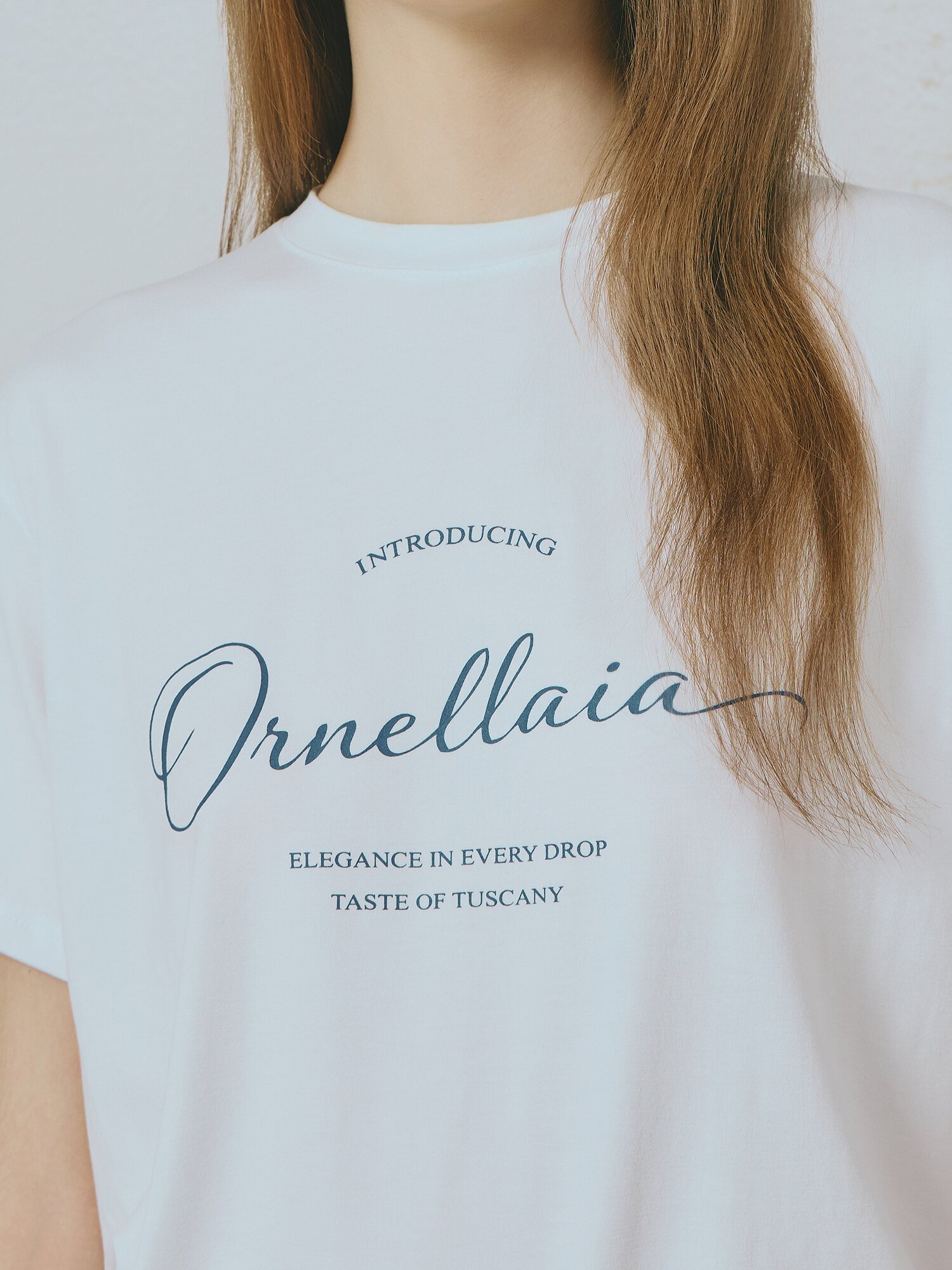 스판 레터링 라운드넥 티셔츠 (BLUE)