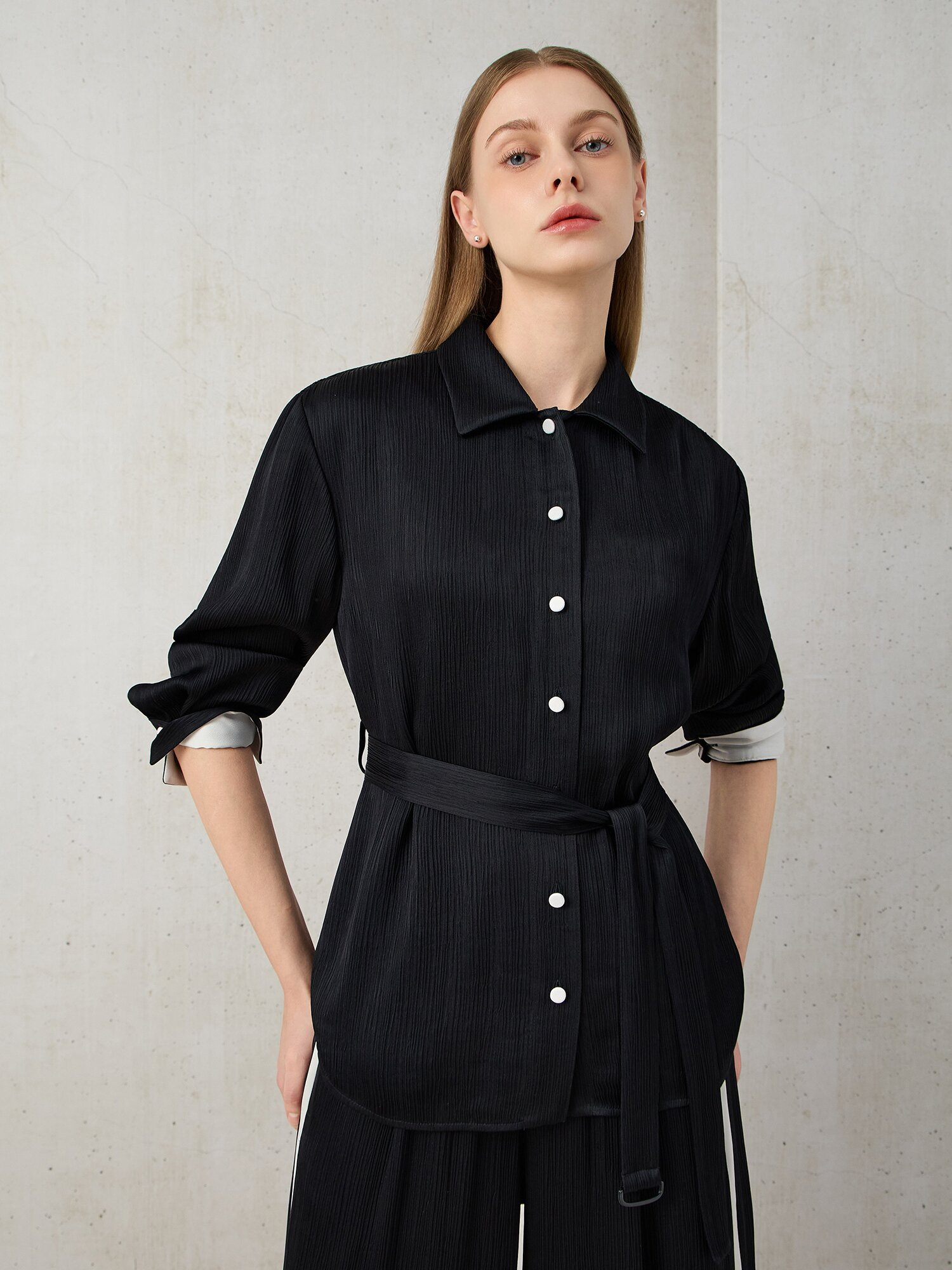 플리츠 스트랩 오버핏 블라우스 (DARK NAVY)