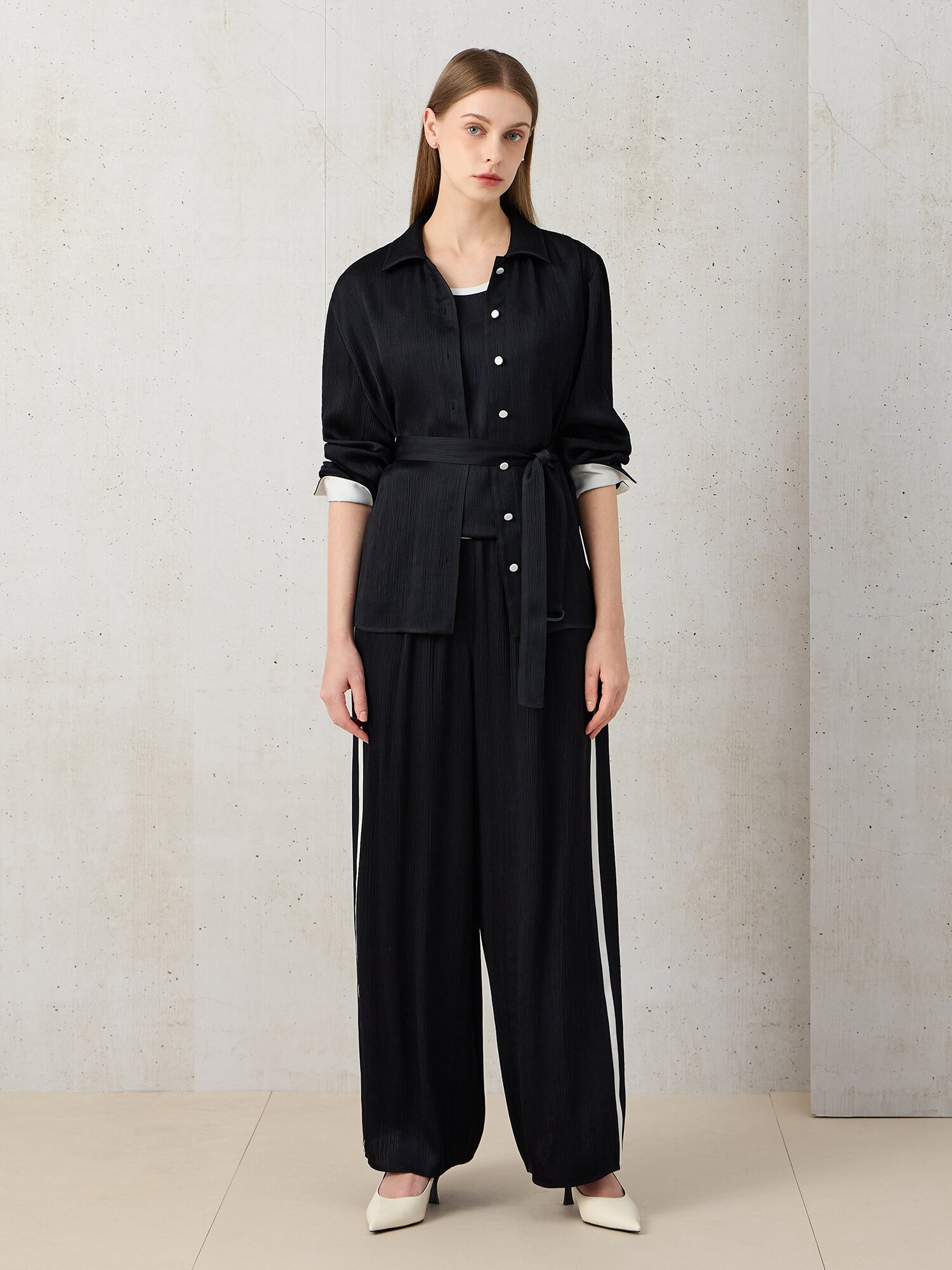 플리츠 스트랩 오버핏 블라우스 (DARK NAVY)