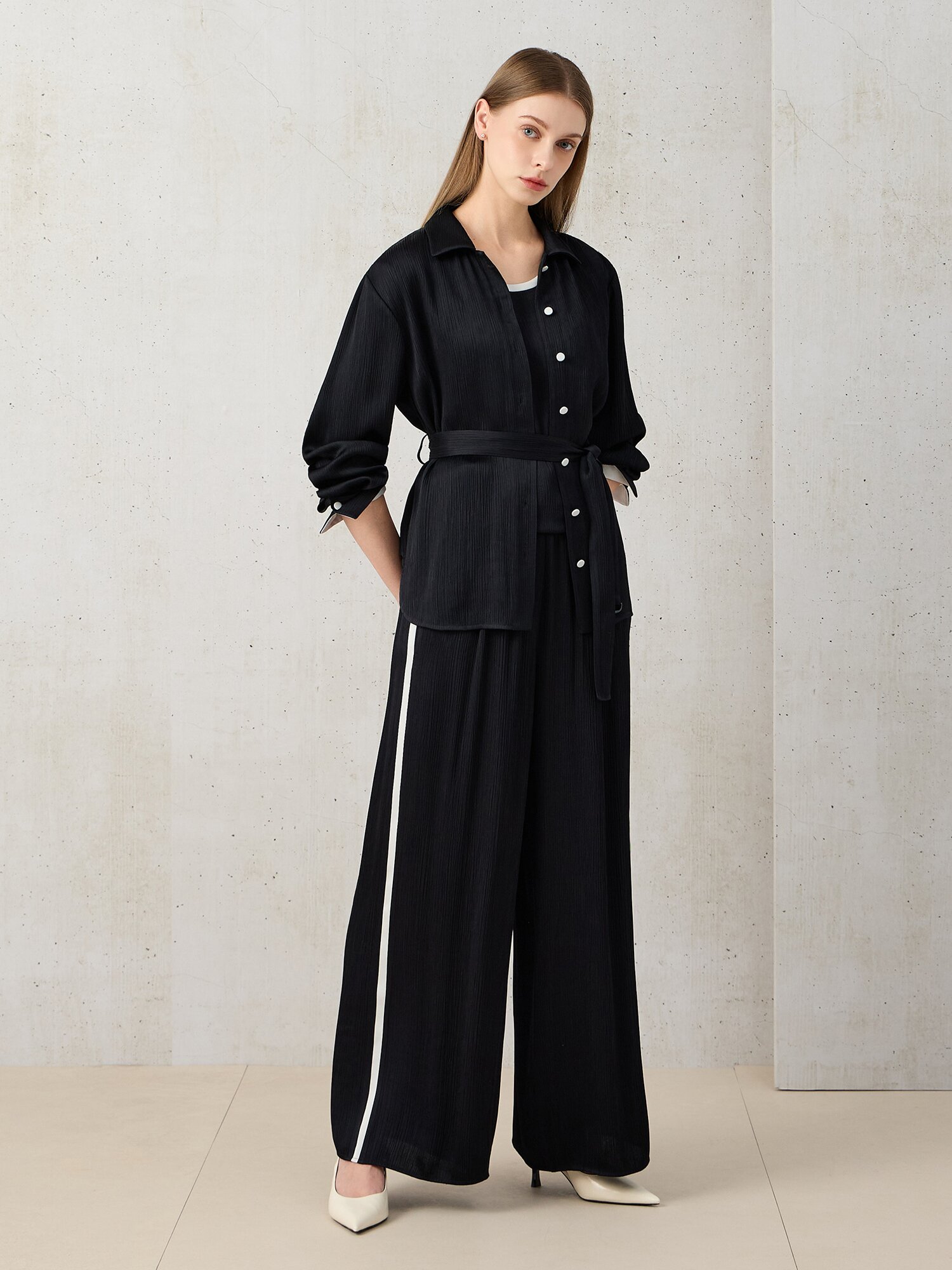 플리츠 스트랩 오버핏 블라우스 (DARK NAVY)