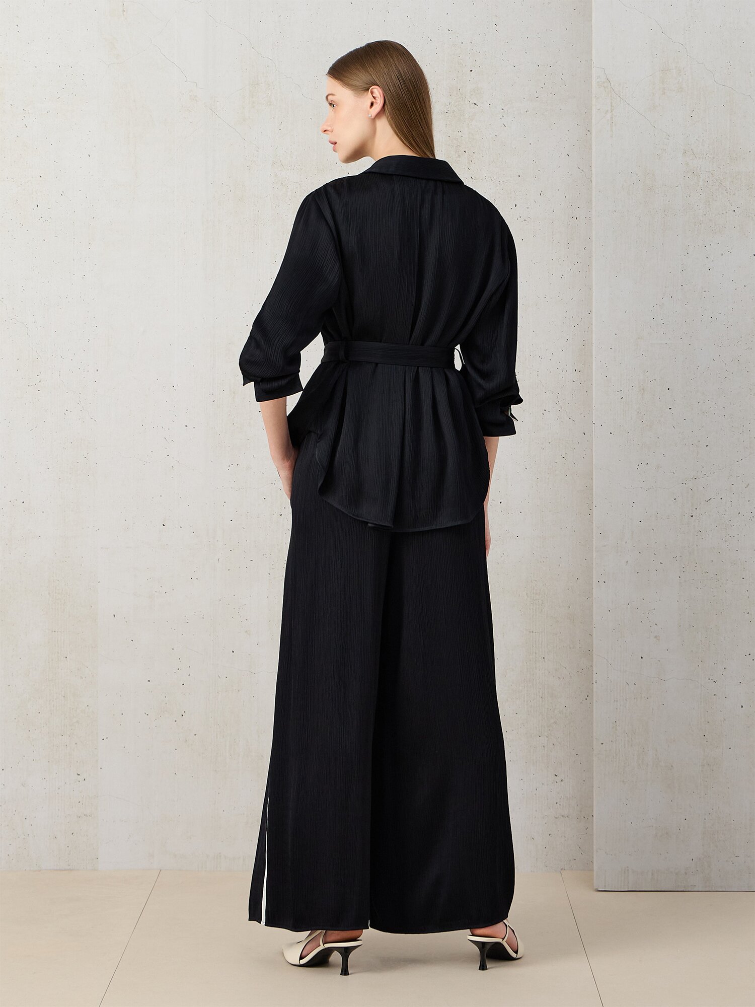 플리츠 스트랩 오버핏 블라우스 (DARK NAVY)