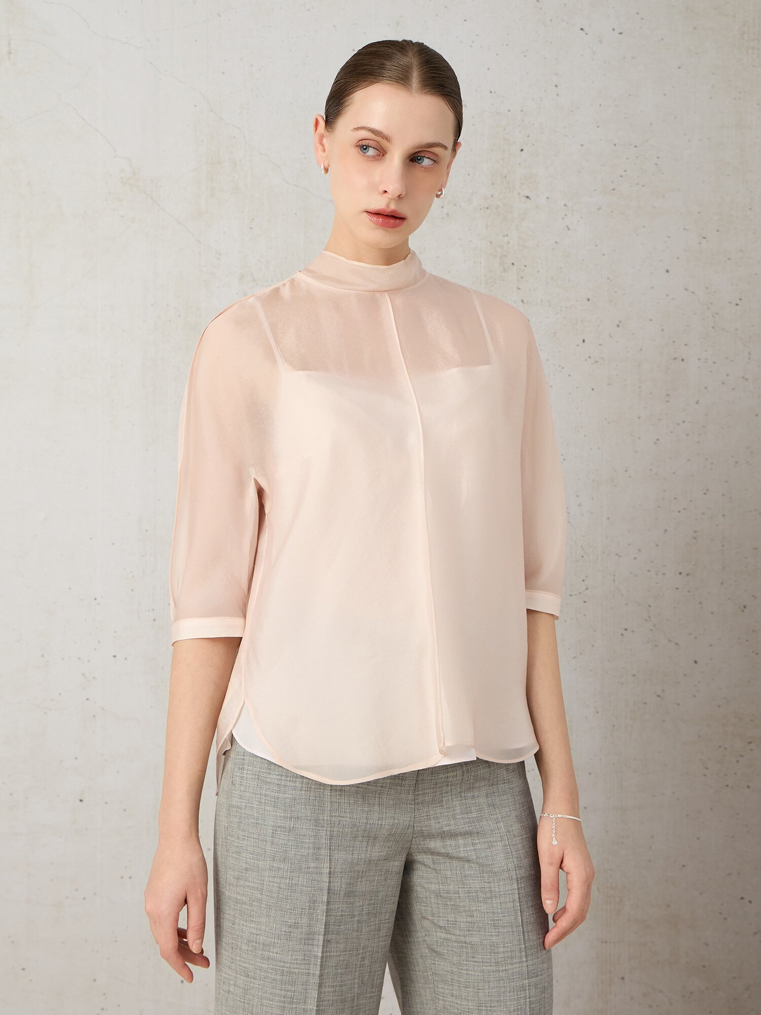 시폰 백 타이 미드 슬리브 블라우스 (LIGHT PINK)